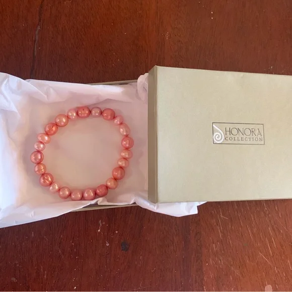 Honora Cultured Large Pink Pearl Stretch Bracelet - Picture 2 of 5
